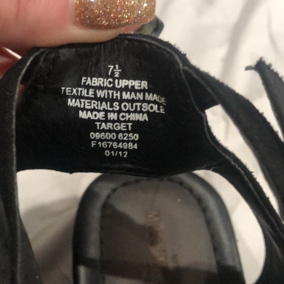 Mossimo Sandals- Size 7.5 - Picture 3 of 5